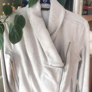 Halston moto sweatshirt size 8